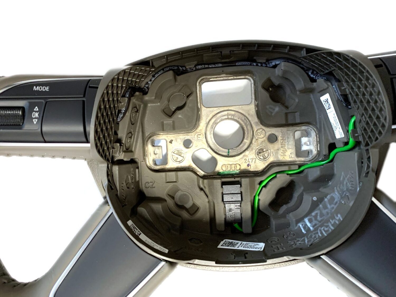 NOWA OE KIEROWNICA SKÓRZANA WIELOFUNKCYJNA AUDI A4 8K B8 Q5 Q7 4L 4L0419091AC
