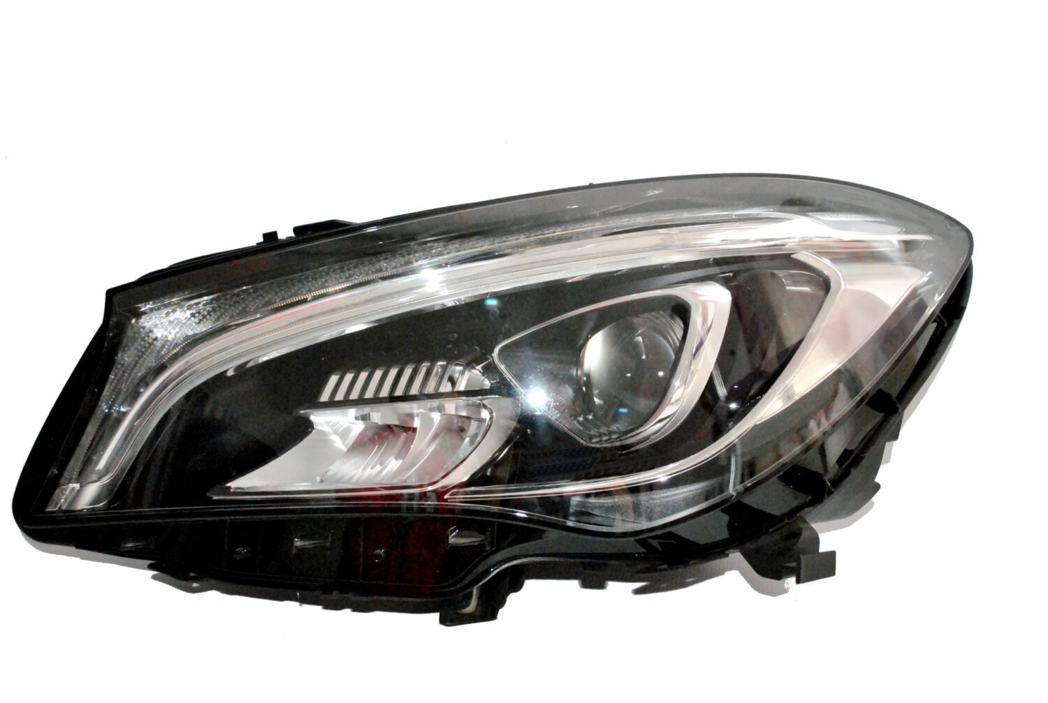 2X NOWE OE REFLEKTORY LAMPY LED HIGH PERFORMANCE MERCEDES CLA W117 A117 A1178206761 + A1178206762