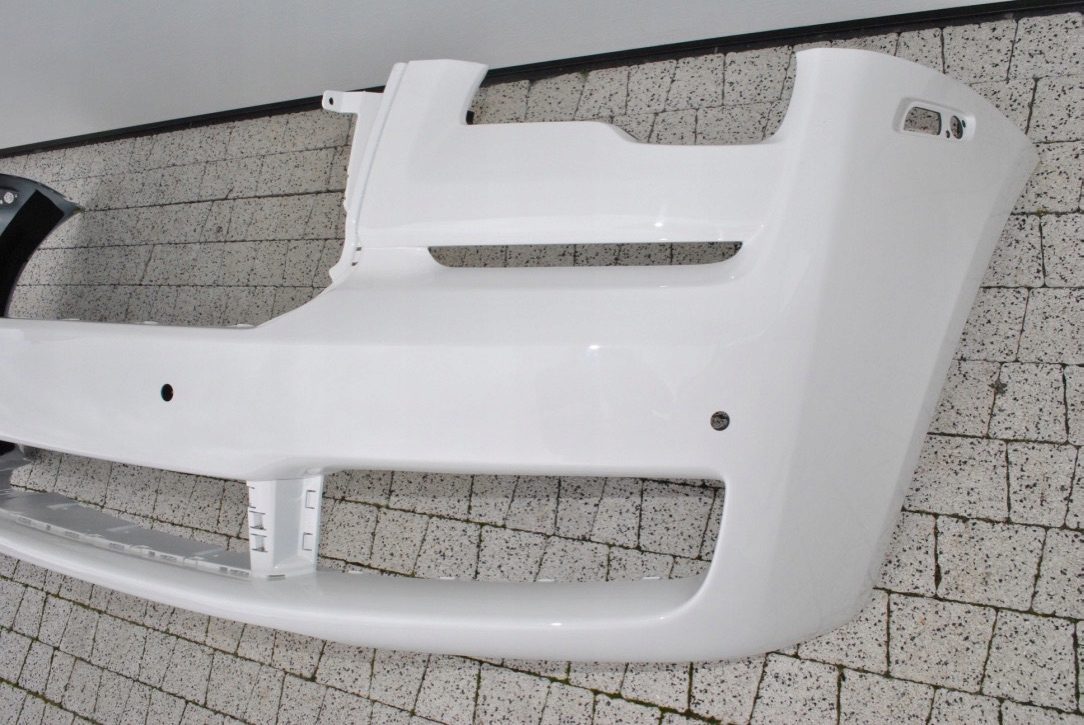NEW OE FRONT BUMPER WHITE ROLLS ROYCE GHOST RR4 2018 - 2020 7446939 – 51117446941 – 51117446939 OEM