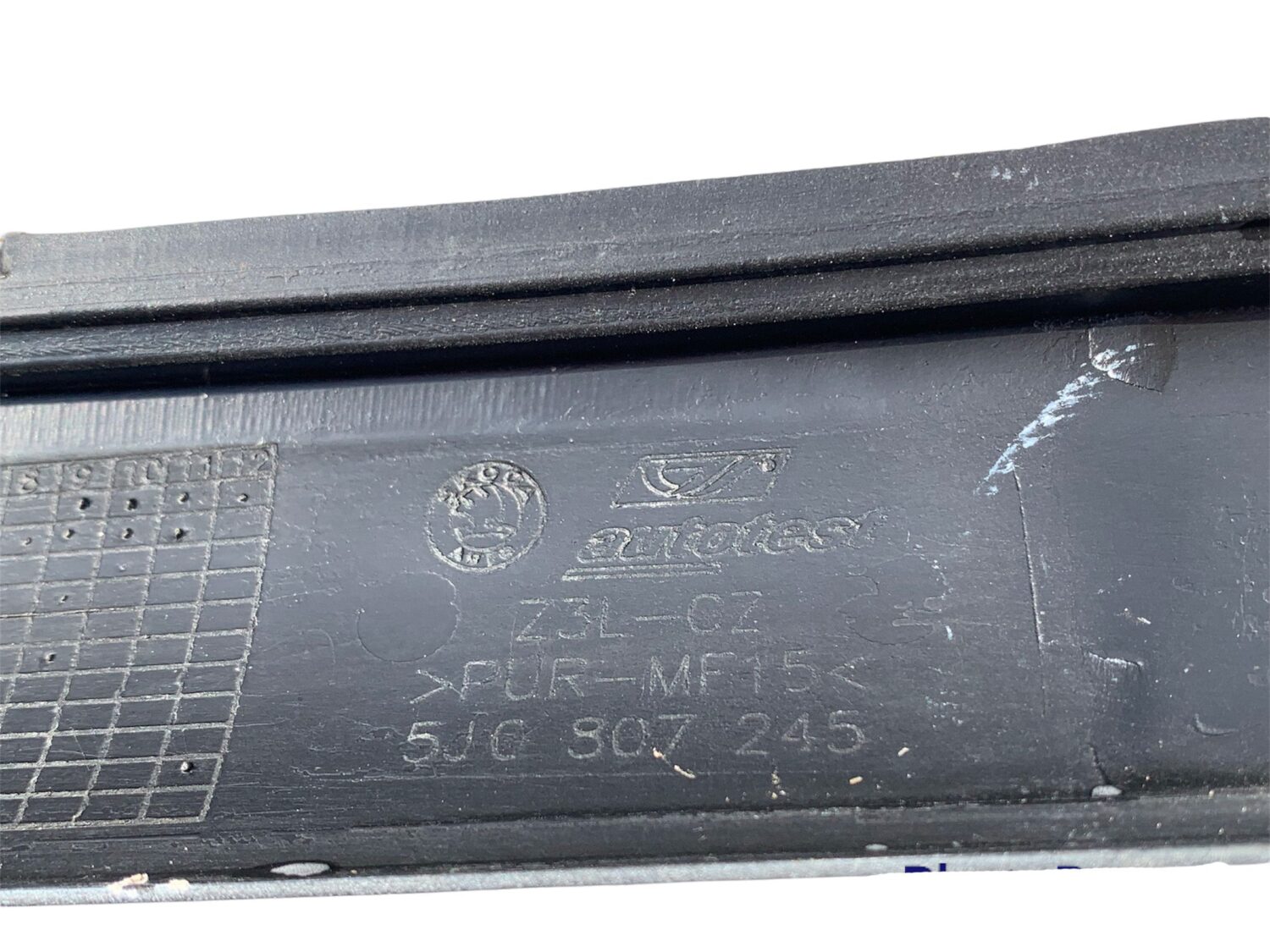 ORIGINAL DUMMY BUMPER PLASTIC LEFT SKODA FABIA ROOMSTER 5J0807245