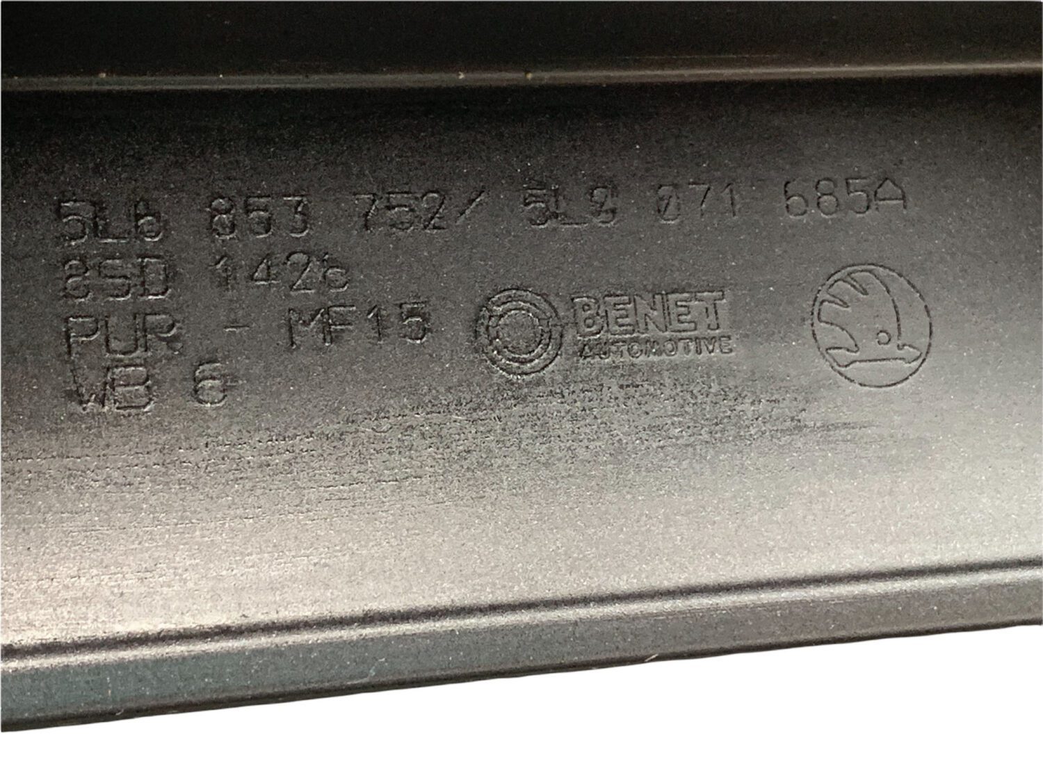 NEW ORIGINAL SILL STRIP RIGHT SKODA YETI 5L6 MONE CARLO 5L0071685A 5L6853752