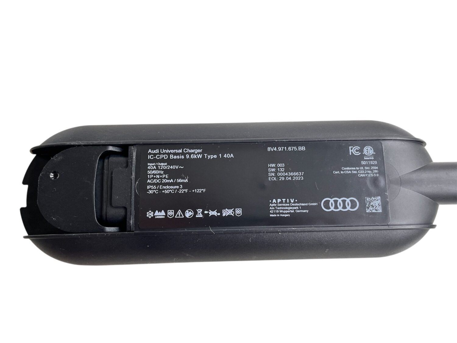 ŁADOWARKA USA TYPE 1.40A 9.6kw 40A 8V4971675BB