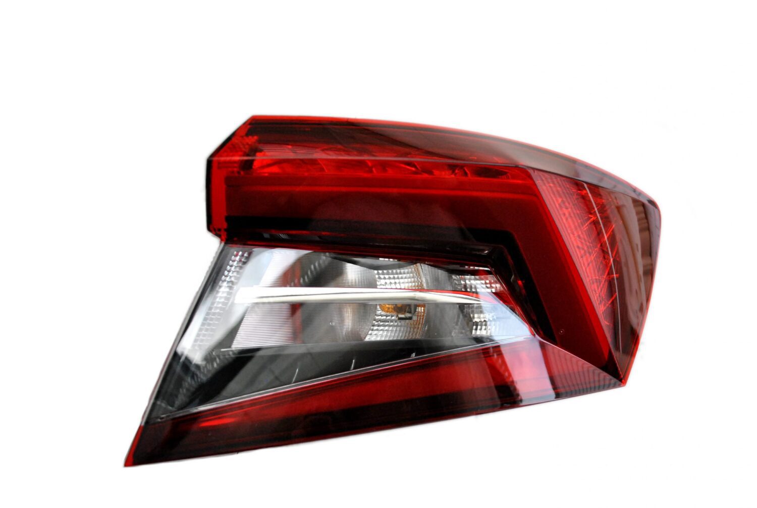 4X NOWE ORYGINALNE LAMPY TYLNE SKODA KAROQ 57A945308 57A945307 57A945207 57A945208