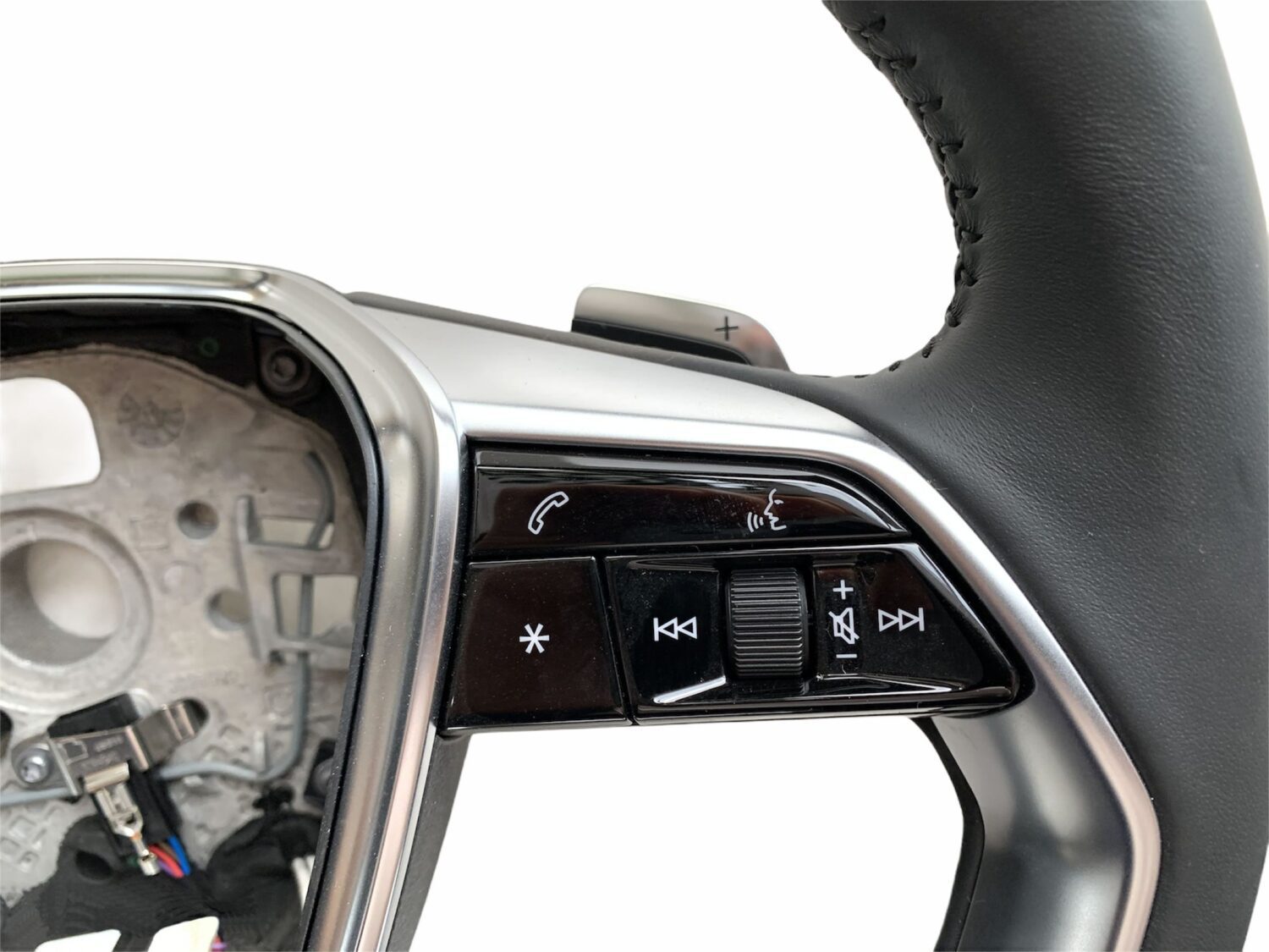 NOWA ORYGINALNA KIEROWNICA PODGRZEWANA DSG CZARNA SKÓRA MULTIFUNKCYJNA AUDI A8 A6 A7 Q7 Q8 E-TRON 4N0419508 4KE419091A
