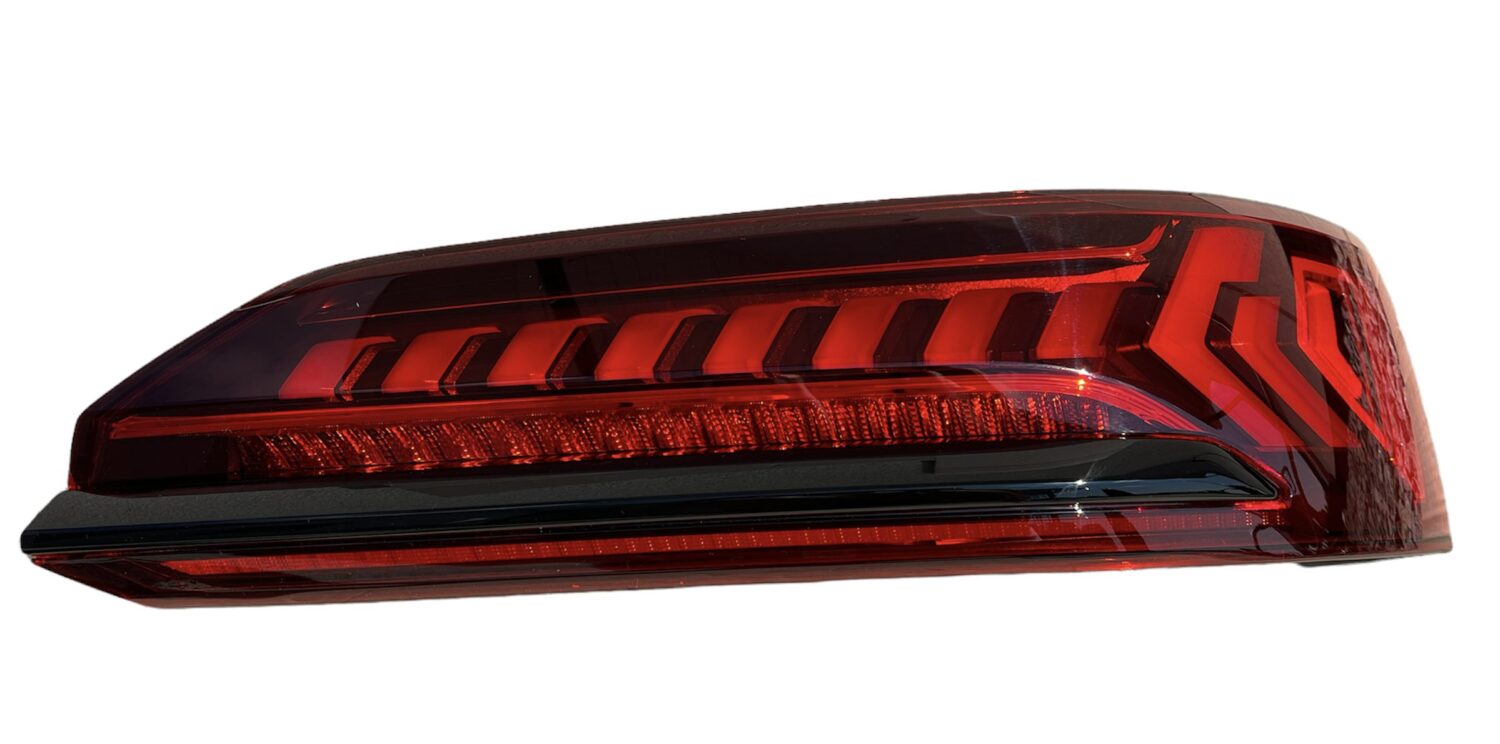 Prawa Lampa LED Audi Q7 4M LCI USA 4M0945094J
