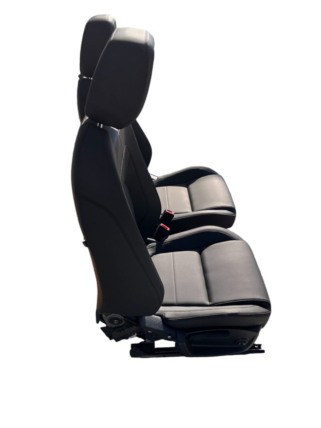 2X NUOVI SEDILI ANTERIORI VENTILATI IN PELLE NERA JAGUAR I-PACE X590 J9D3-14B719