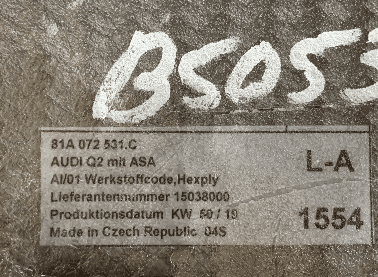 OSŁONA OBUDOWA Z ASA LUSTERKA LUSTERKO LEWA STRONA CARBON AUDI Q2 81A072531C