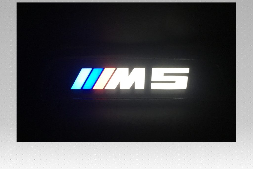2X NOWY OE ZAGŁÓWEK SKÓRZANY ZAGŁÓWKI M5 SILVERSTONE BMW M5 F90 G30 G31 8071313 - 52108071313