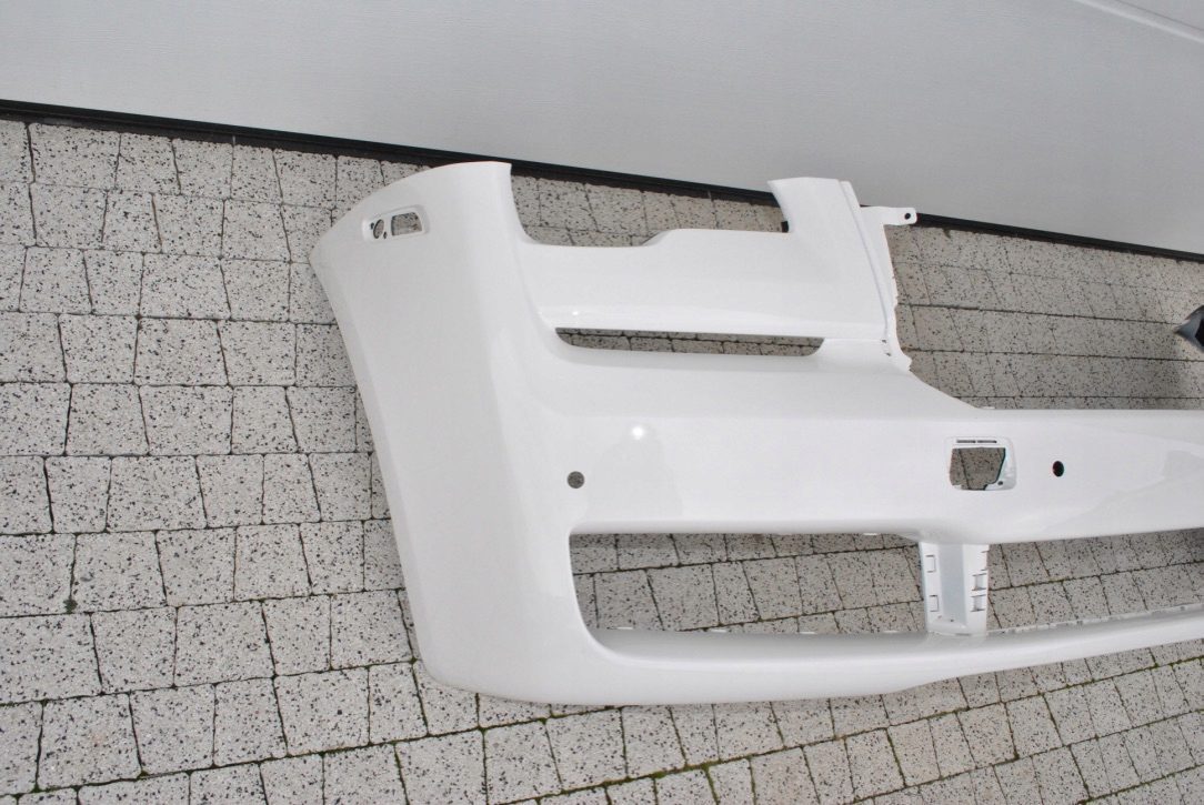 NEW OE FRONT BUMPER WHITE ROLLS ROYCE GHOST RR4 2018 - 2020 7446939 – 51117446941 – 51117446939 OEM