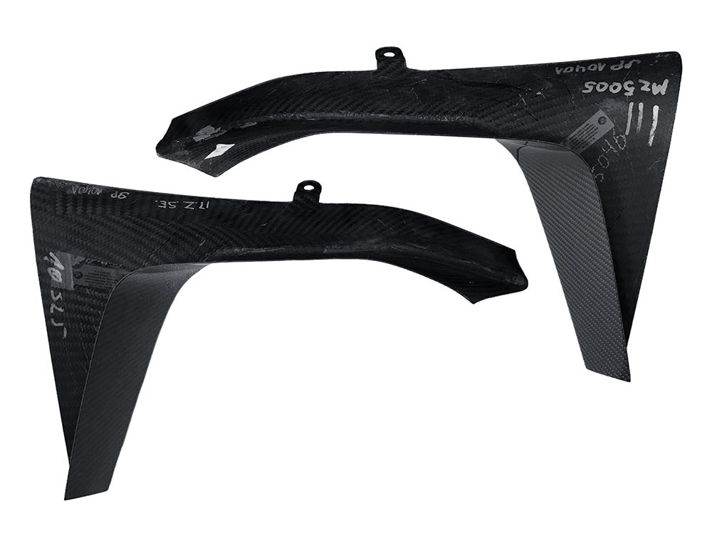 2X NOWE OE CARBON NAKŁADKA NA ZDERZAK PRZEDNI SPOILER BMW M3 M4 F80 F82 F83 51192350712