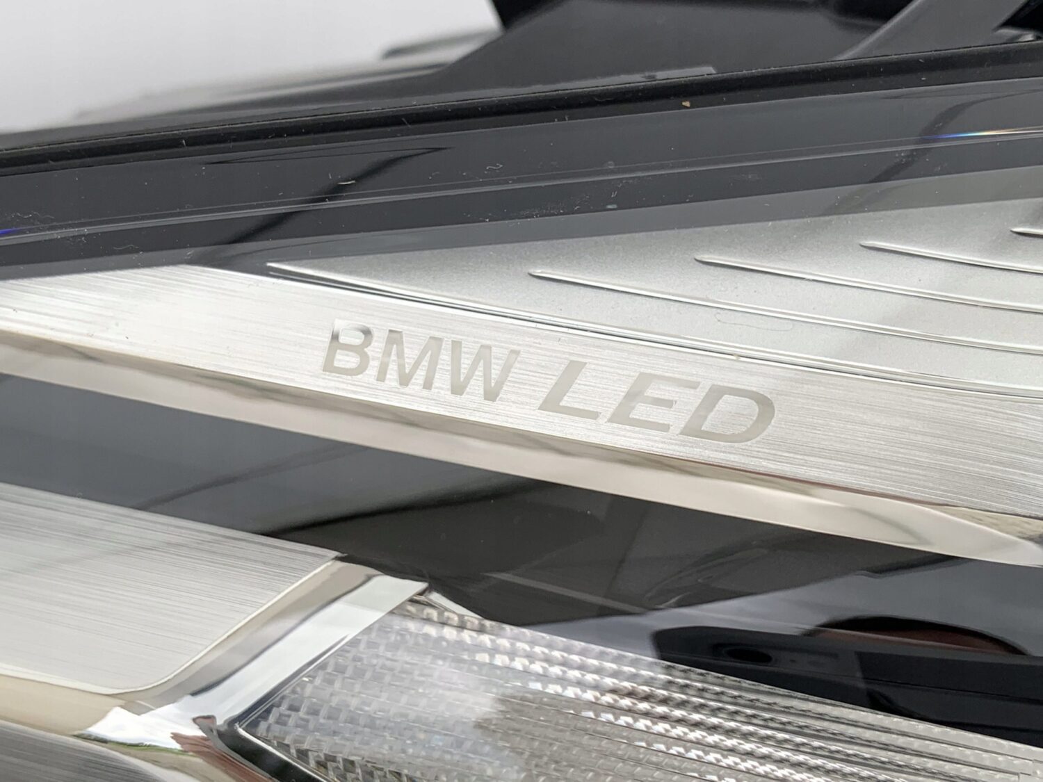 NOWY OE REFLEKTOR ADAPTIVE LED BMW 5 G30 G31 F90 M5 LCI 9850602