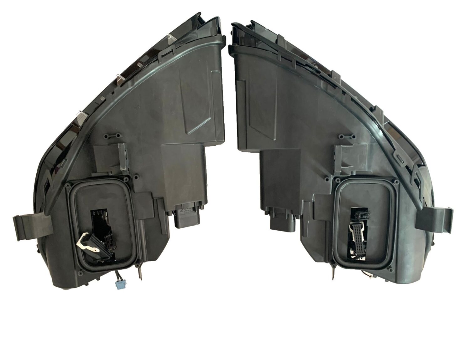 2X NOWE OE REFLEKTORY LAMPY LED HIGH PERFORMANCE MERCEDES CLA W117 A117 A1178206761 + A1178206762