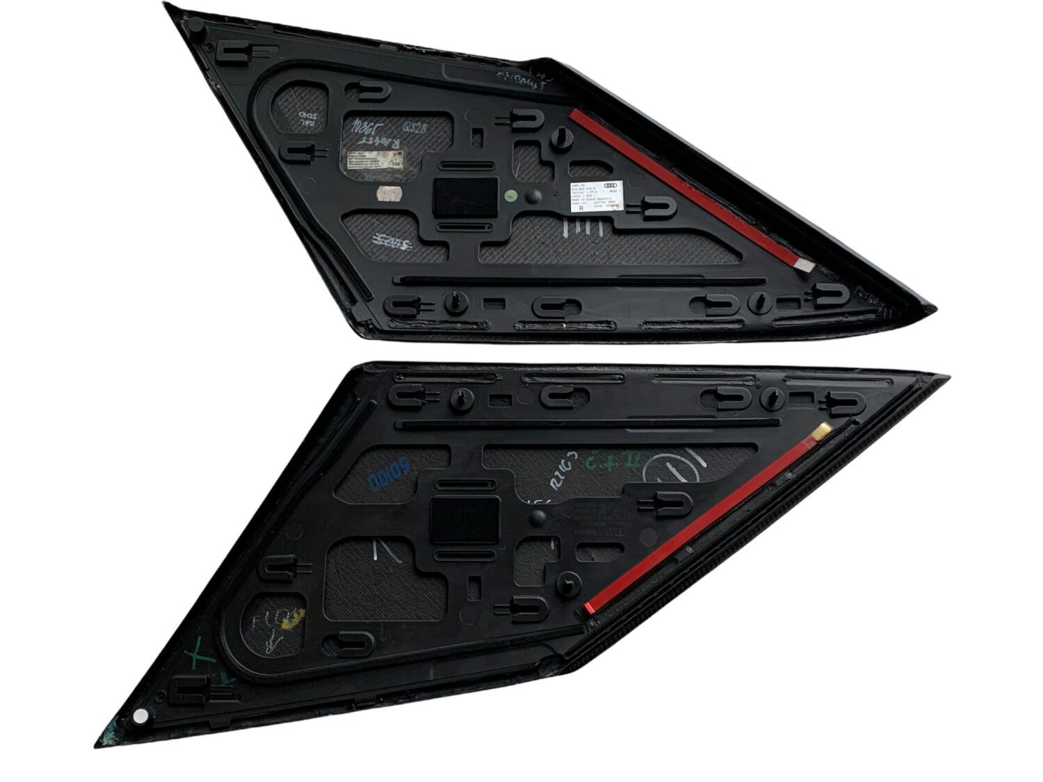 2X NOWE ORYGINALNE NAKŁADKI CARBON PANEL BOCZNY AUDI Q2 SQ2 81A071352A 81A071350A3Q0