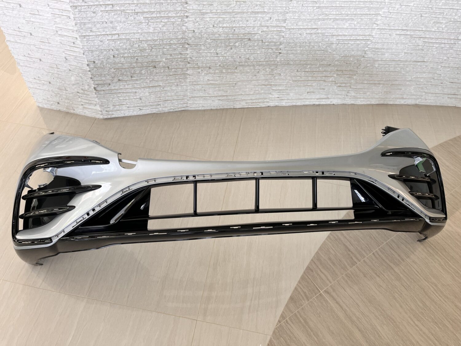 PARAURTI ANTERIORE AMG SILVER + SPOILER MERCEDES EQS W297 580 2022-2025 A2978852002