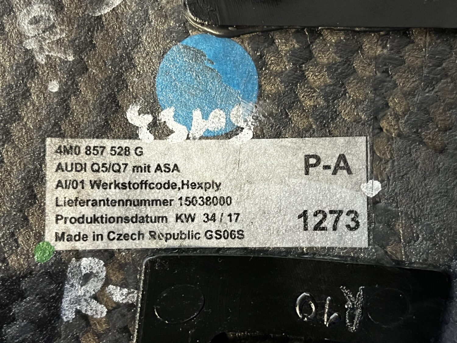 OE CARBON OSŁONA NAKŁADKA LUSTERKO AUDI Q5 SQ5 Q7 SQ7 4M0857528G PRAWA STRONA