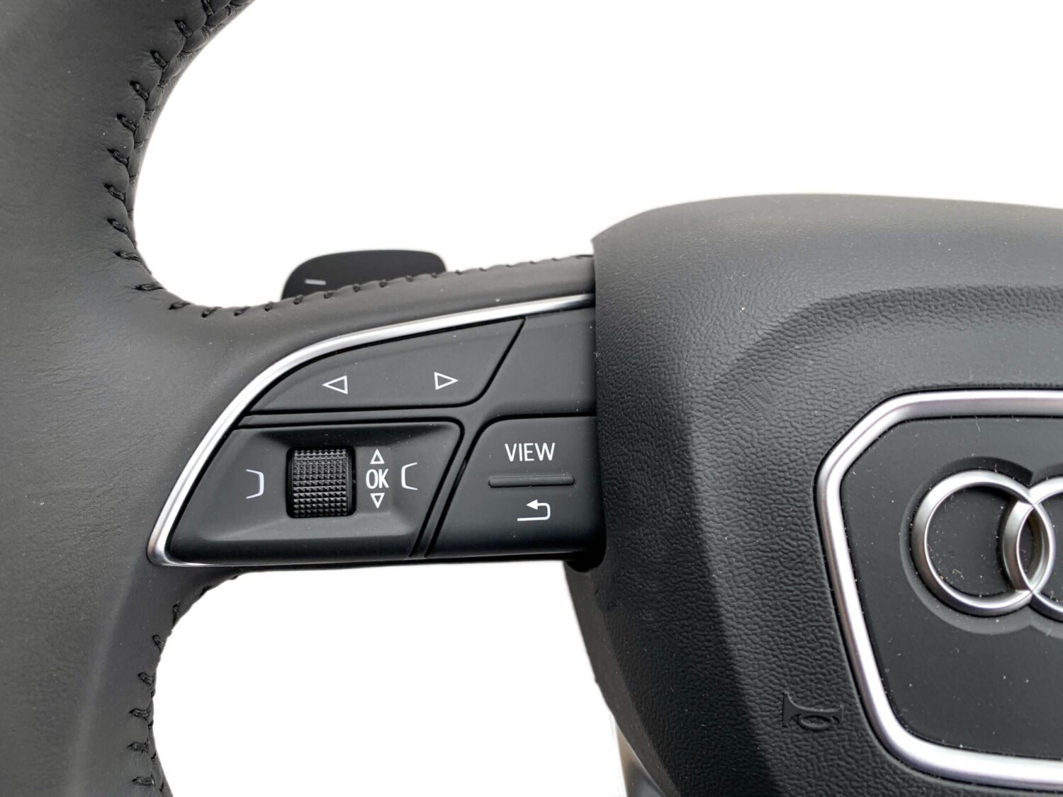 NUOVO VOLANTE IN PELLE NERA RISCALDATO OE CON AIRBAG AUDI A4 S4 Q5 Q7 4M0419091B