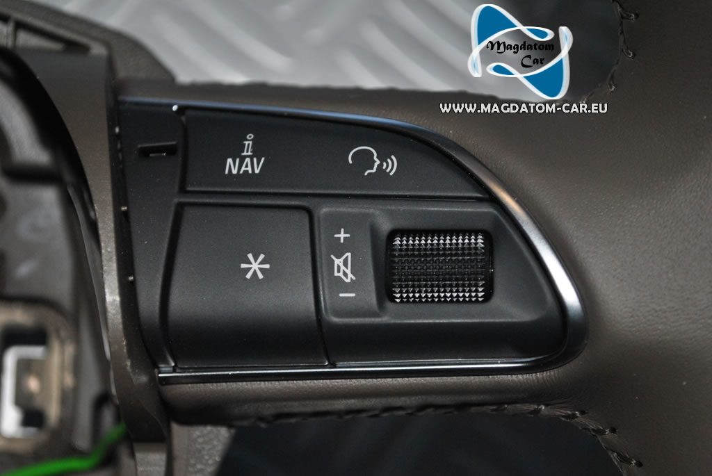 NOWA OEM KIEROWNICA SKÓRA WIELOFUNKCYJNA AUDI Q3 2011 - 8U0419091T