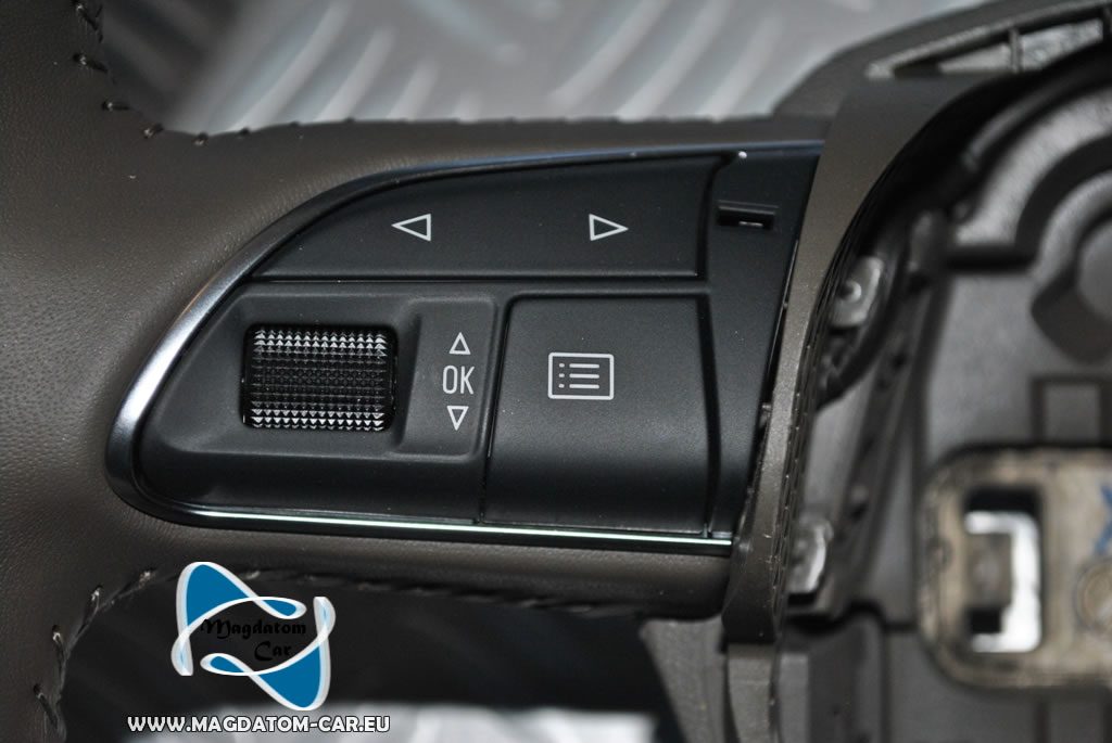 NOWA OEM KIEROWNICA SKÓRA WIELOFUNKCYJNA AUDI Q3 2011 - 8U0419091T