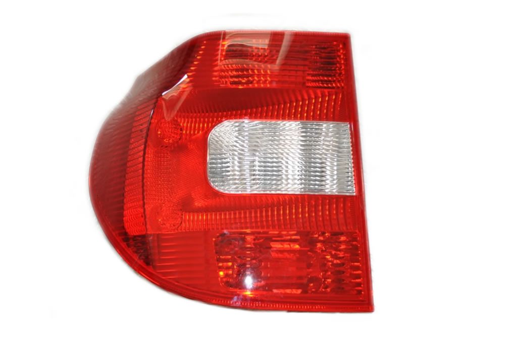 2X NOWA OE TYLNA LAMPA LAMPY KOMPLET SKODA YETI 5L0945096 5L0945095